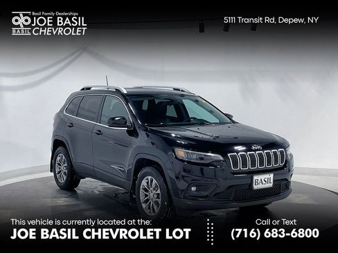 Used 2019 Jeep Cherokee Latitude Plus image 1