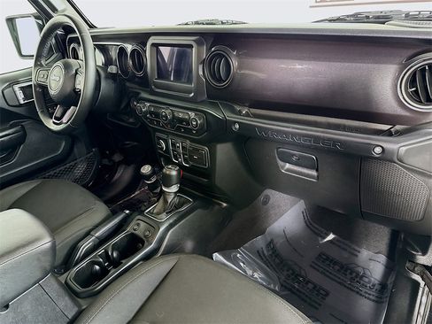 Used 2020 Jeep Wrangler Unlimited Sport image 31