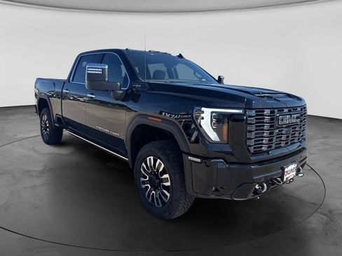 Used 2025 GMC Sierra 3500 Denali Ultimate AWD/4WD image 6