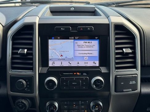 Used 2019 Ford F150 Lariat w/ Equipment Group 502A Luxury AWD/4WD image 3