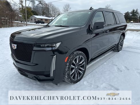 Used 2022 Cadillac Escalade ESV Sport w/ Touring Package image 1