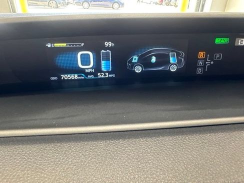 Used 2022 Toyota Prius XLE FWD image 23