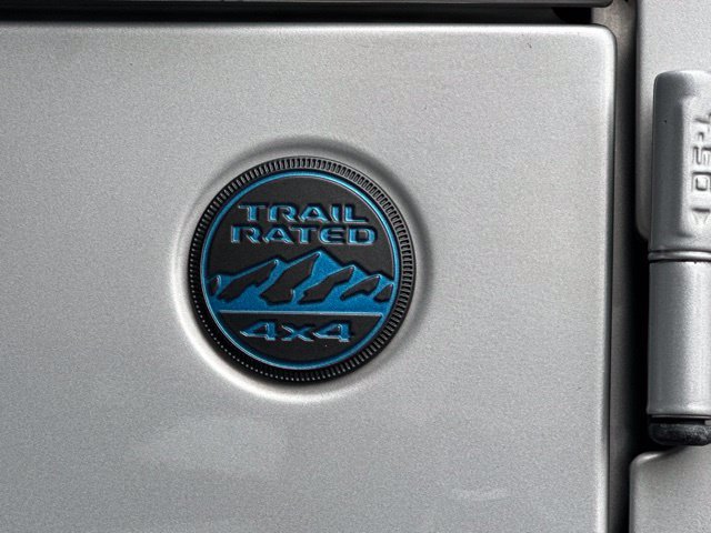 Used 2023 Jeep Wrangler Unlimited Sahara AWD/4WD image 8