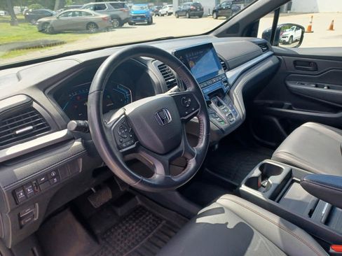 Used 2023 Honda Odyssey Sport image 9