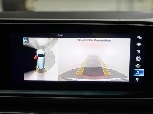 Certified 2022 Mercedes-Benz GLS 450 4MATIC image 21