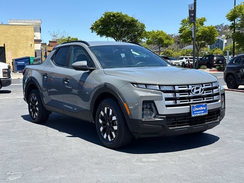 Used 2025 Hyundai Santa Cruz SEL AWD/4WD image 5