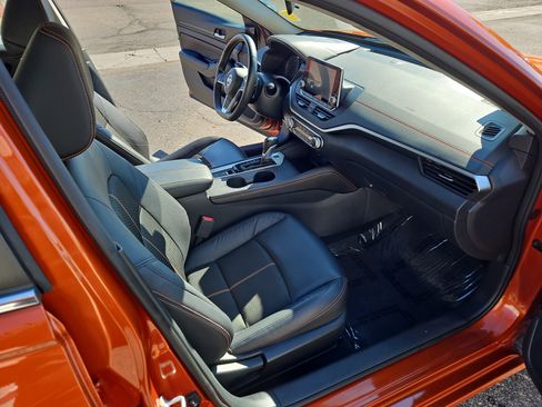 Used 2022 Nissan Altima 2.5 SR image 7