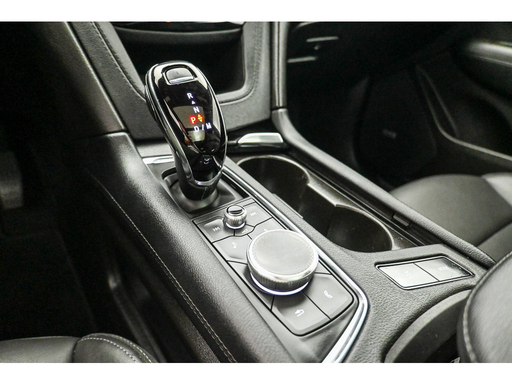 Used 2024 Cadillac XT5 Premium Luxury w/ Technology Package AWD/4WD image 15