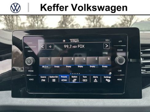 New 2026 Volkswagen Jetta SE FWD image 22