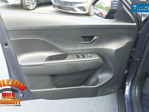 Used 2024 Hyundai Kona SEL FWD image 12