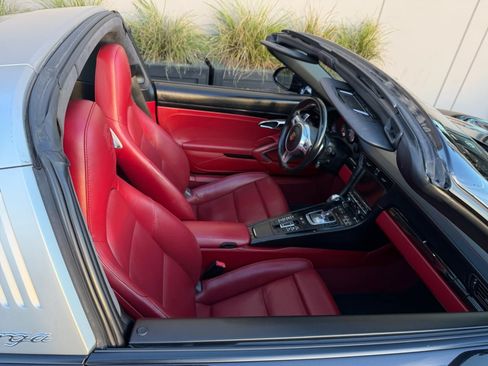 Used 2016 Porsche 911 Targa 4S AWD/4WD image 12