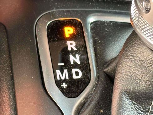Used 2025 Jeep Wrangler Sport AWD/4WD image 23
