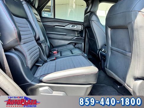 Used 2025 Ford Explorer ST-Line w/ ST-Line Street Pack AWD/4WD image 46