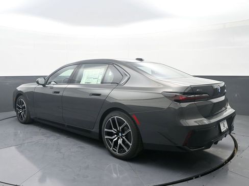 New 2026 BMW 750e xDrive AWD/4WD image 5