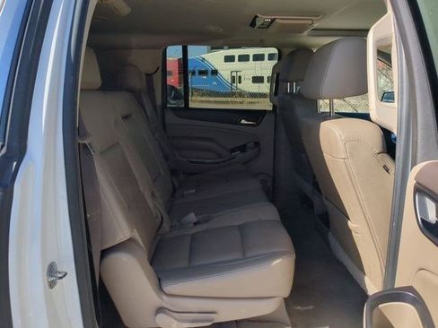 Used 2019 GMC Yukon XL SLT w/ Open Road Package AWD/4WD image 27