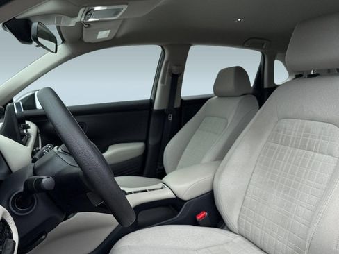 Certified 2023 Honda HR-V LX image 21