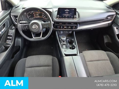 Used 2024 Nissan Rogue SV FWD image 9