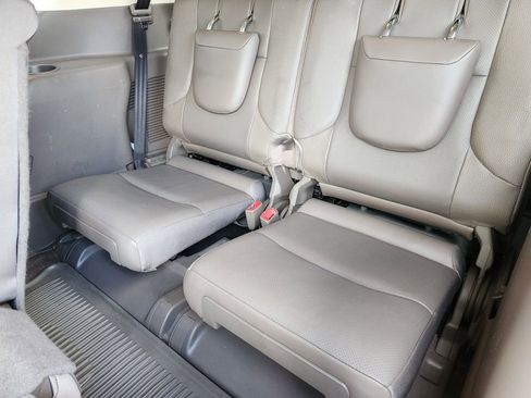 Used 2017 Lexus GX 460 Premium w/ Premium Package image 33