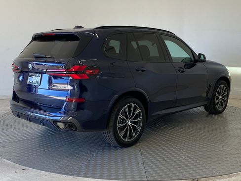 New 2026 BMW X5 xDrive40i w/ M Sport Package AWD/4WD image 9
