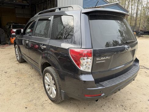 Used 2011 Subaru Forester 2.5X Premium AWD/4WD image 7