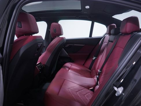 New 2026 BMW 550e xDrive w/ Premium Package image 9