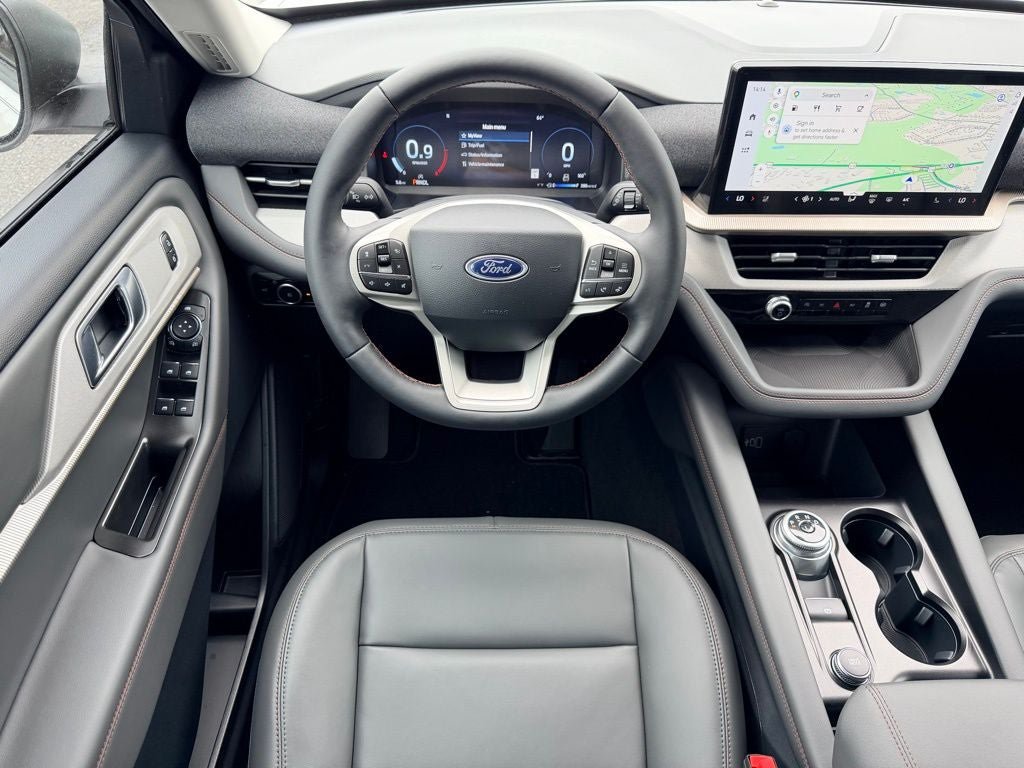 New 2026 Ford Explorer Active w/ Active Comfort Package RWD image 13