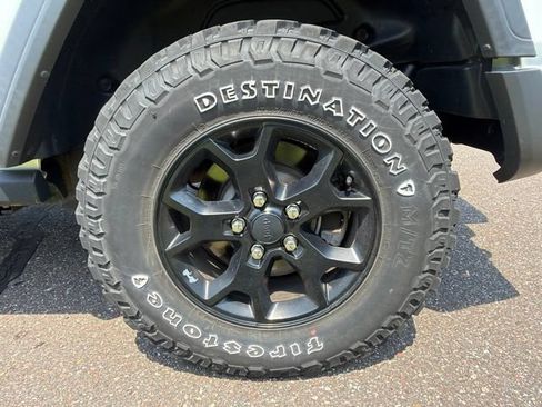 Used 2020 Jeep Wrangler Sport AWD/4WD image 7