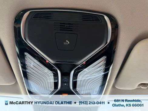 Used 2021 BMW X7 xDrive40i w/ Executive Package 2 AWD/4WD image 38