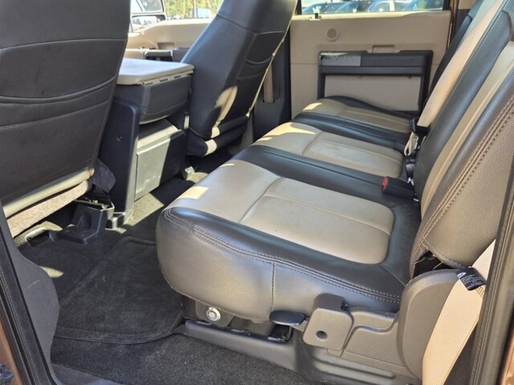 Used 2011 Ford F250 Lariat w/ Lariat Interior Pkg RWD image 4
