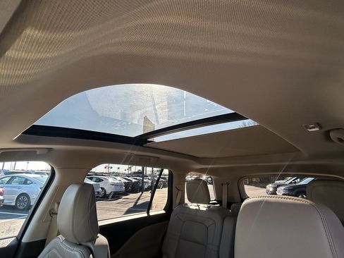 Used 2023 Lincoln Aviator Reserve w/ Elements Package Plus image 18