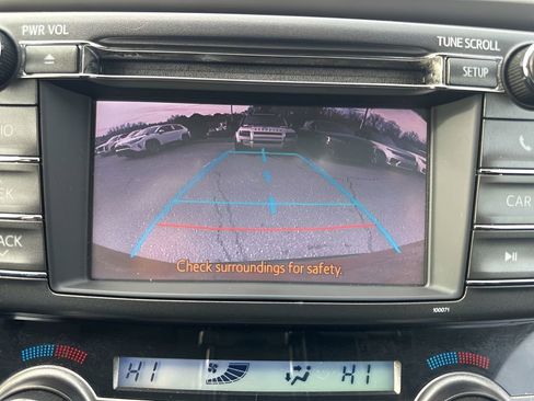 Used 2013 Toyota RAV4 Limited image 21