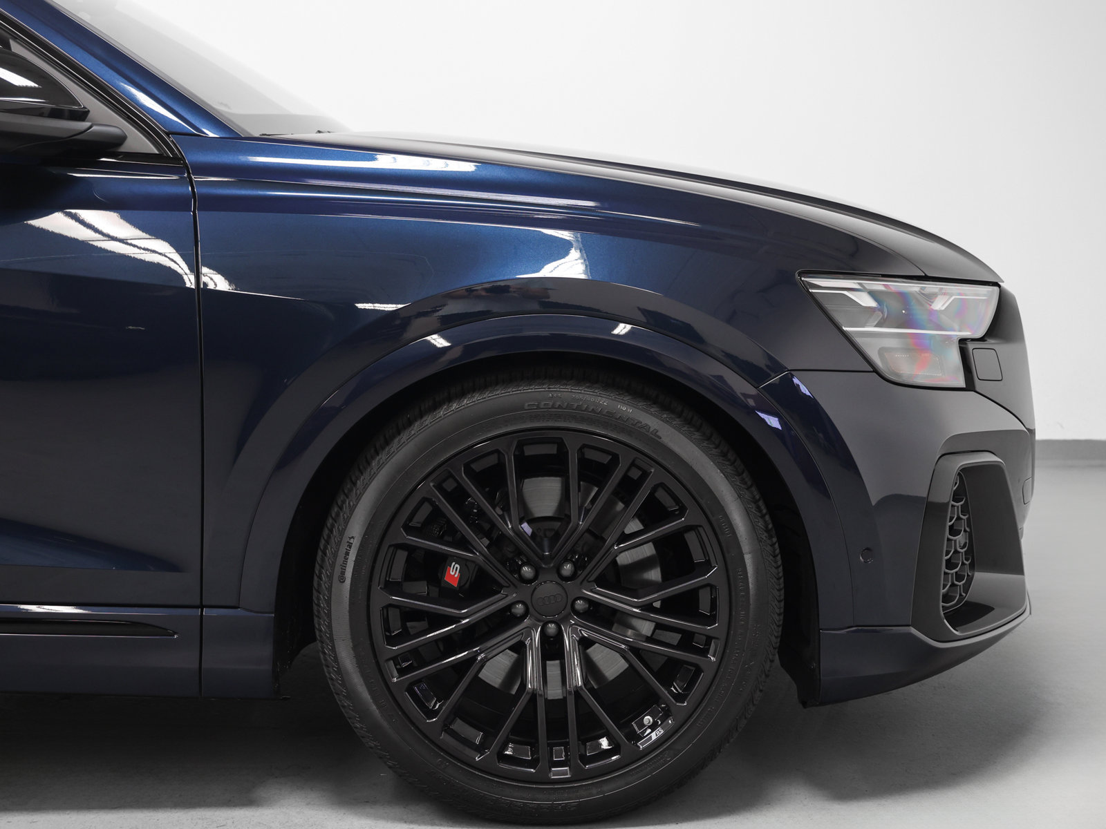 Used 2026 Audi SQ8 Premium Plus AWD/4WD image 14