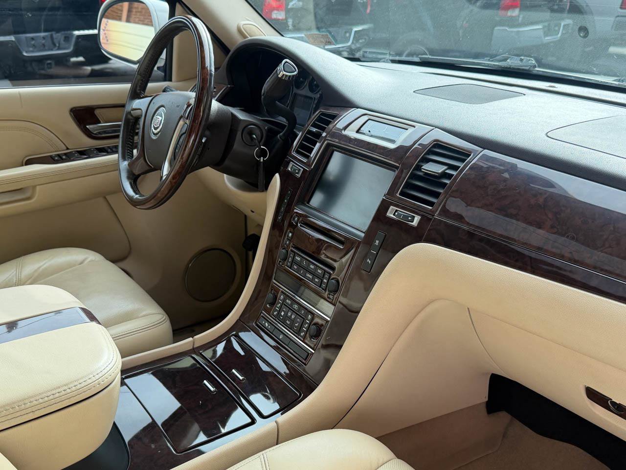 Used 2008 Cadillac Escalade 2WD image 22