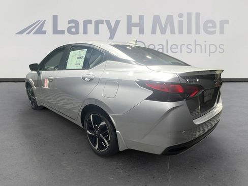 New 2025 Nissan Versa SR w/ Trunk Package image 3