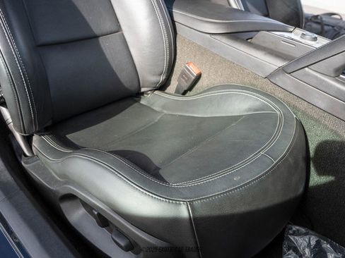 Used 2018 Chevrolet Corvette Stingray Coupe w/ 1LT image 35