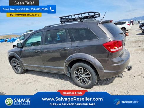 Used 2017 Dodge Journey SE w/ Blacktop Package image 3