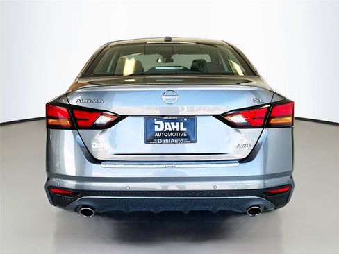 Used 2023 Nissan Altima 2.5 SL AWD/4WD image 12
