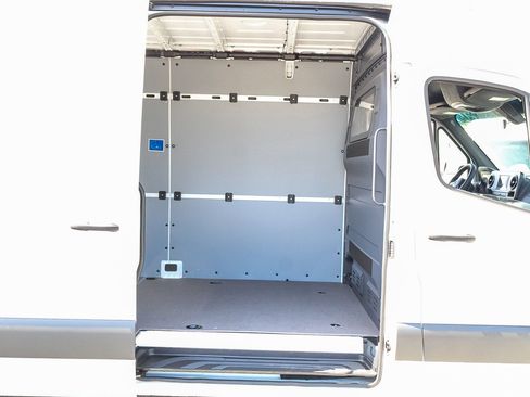 New 2024 Mercedes-Benz Sprinter 2500 image 26