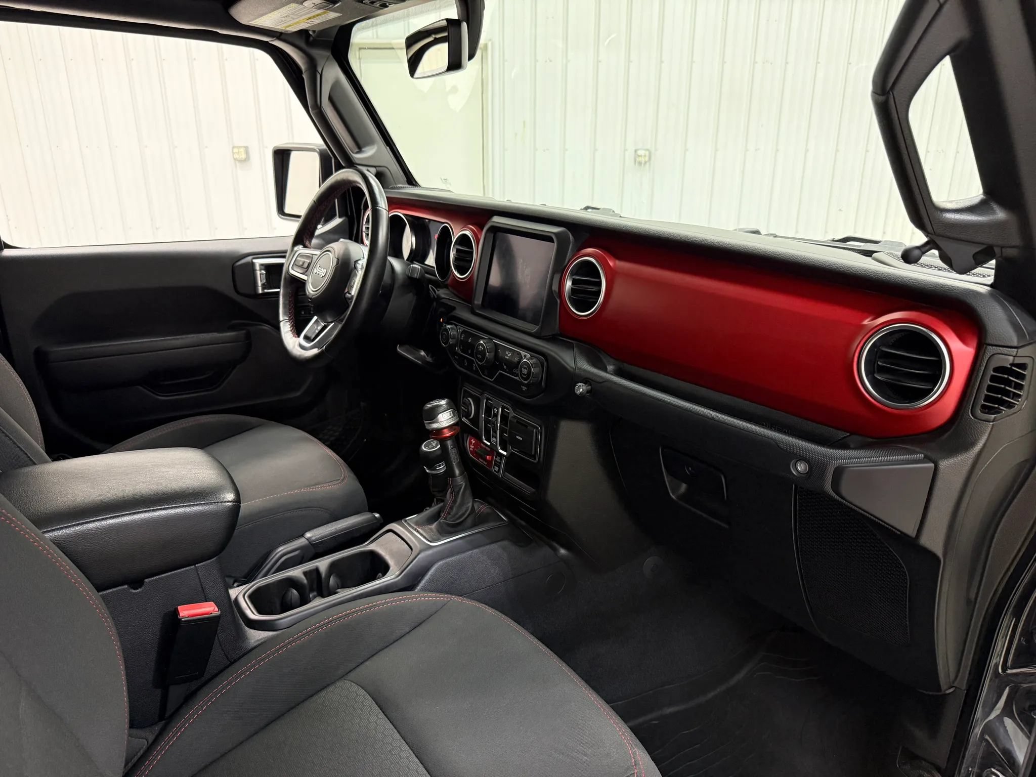 Used 2023 Jeep Gladiator Rubicon w/ Cold Weather Group AWD/4WD image 14