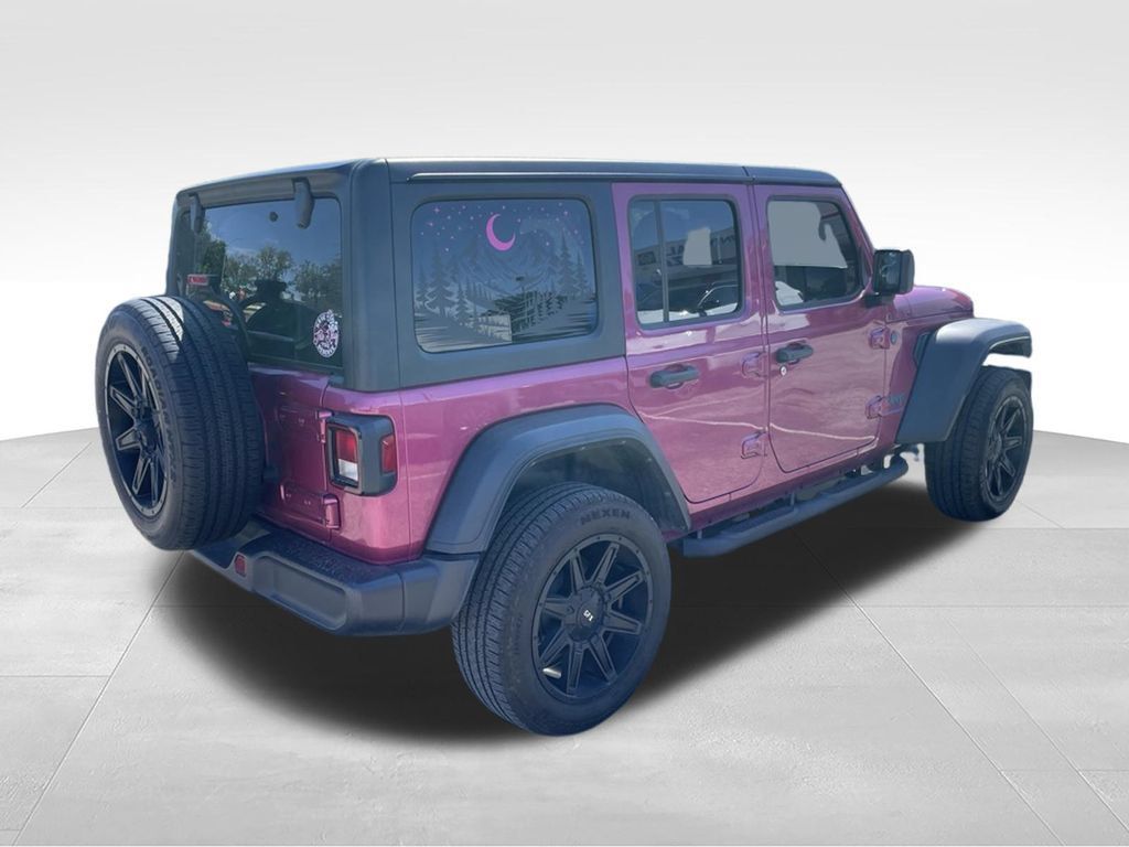 Used 2024 Jeep Wrangler Unlimited w/ Convenience Group AWD/4WD image 3