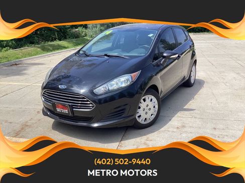 Used 2014 Ford Fiesta SE FWD image 1