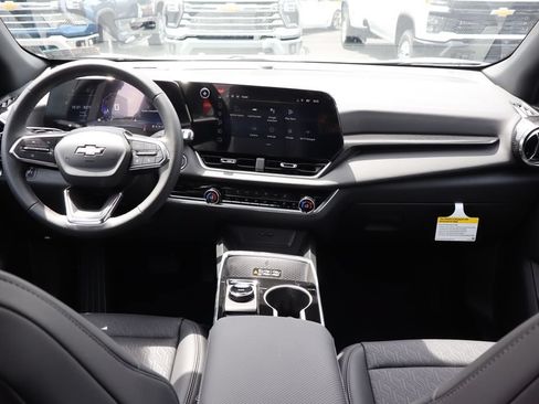 New 2026 Chevrolet Equinox LT w/ Convenience Package II AWD/4WD image 20