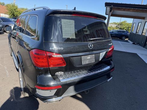 Used 2016 Mercedes-Benz GL 550 4MATIC image 10