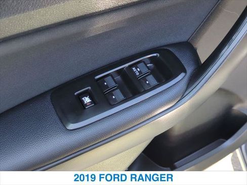 Used 2019 Ford Ranger XLT w/ Black Appearance Package RWD image 13