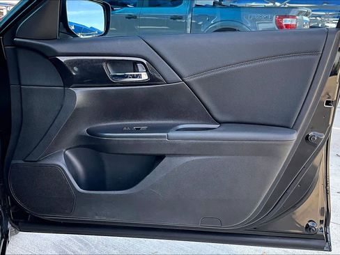 Used 2014 Honda Accord Sport image 23