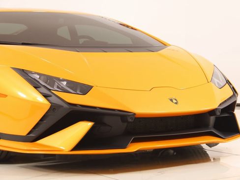 Used 2023 Lamborghini Huracan Tecnica image 67