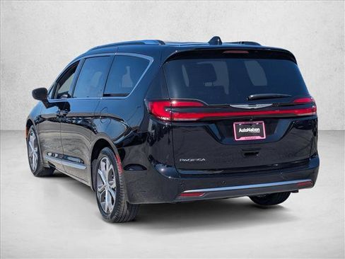 New 2026 Chrysler Pacifica Pinnacle FWD image 9