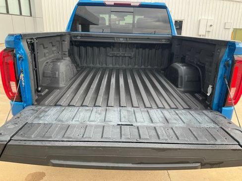 Used 2022 GMC Sierra 1500 AT4 w/ AT4 Preferred Package AWD/4WD image 27