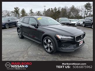 Used 2024 Volvo V60 B5 Cross Country Plus video 1