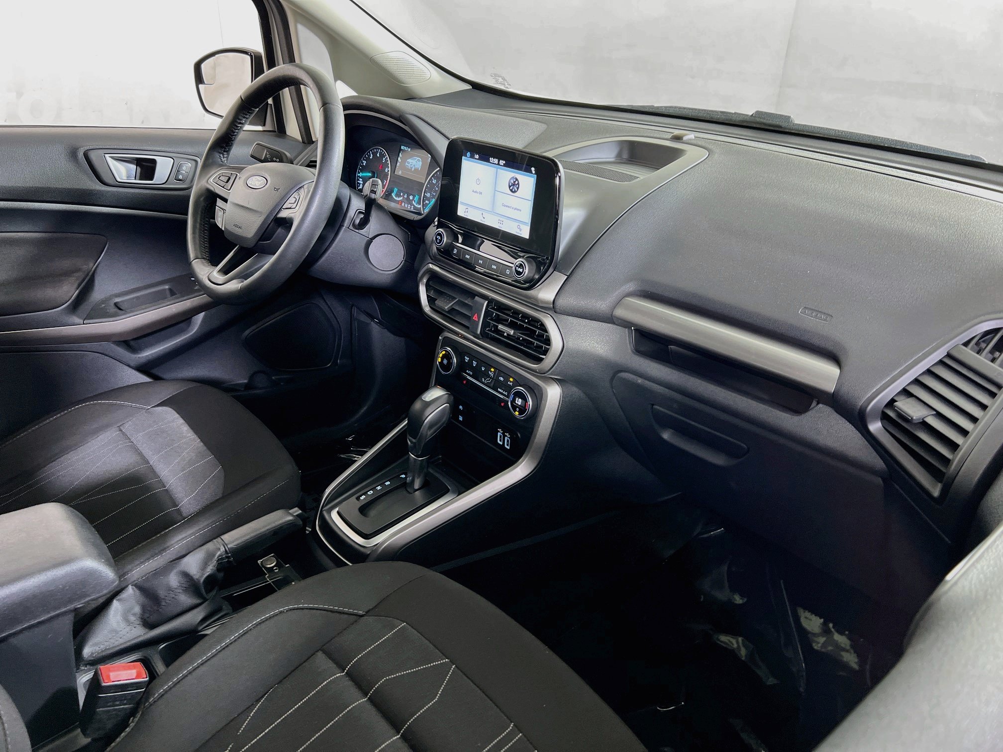 Used 2018 Ford EcoSport SE FWD image 28
